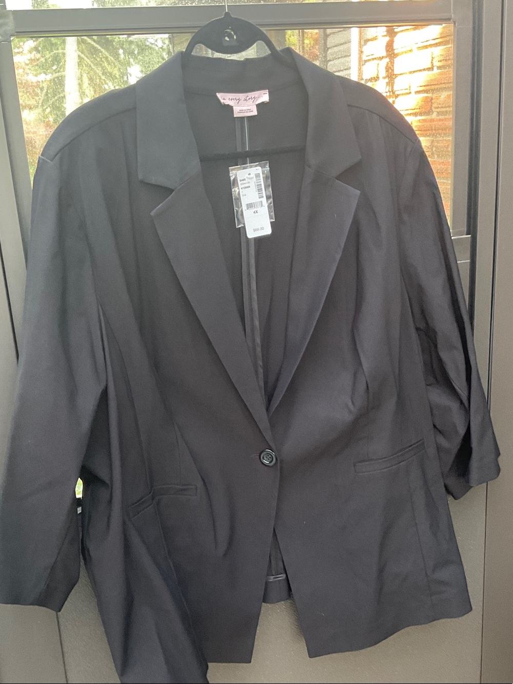 Penningtons Black Single-Button Notch-Lapel Blazer lighter weight NWT